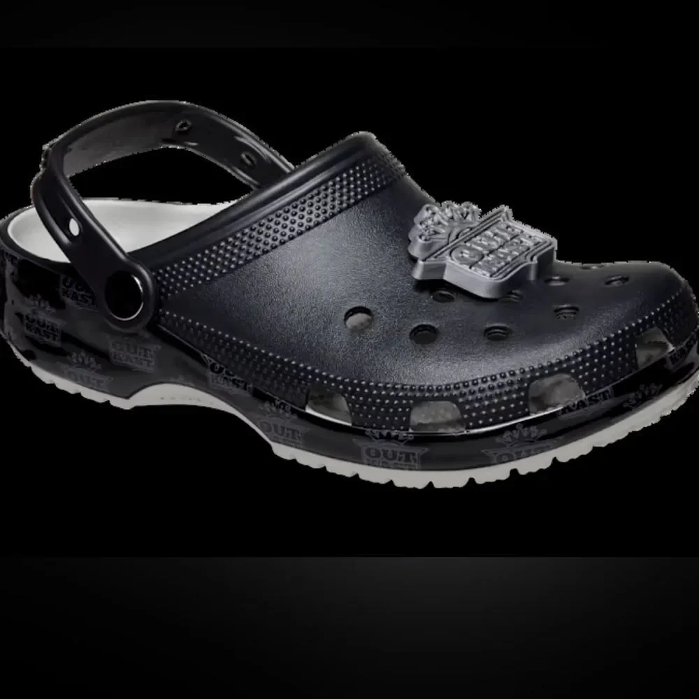 NEW NWT Crocs x Outkast Classic Clog Clogs Black & White Size Womens 10 Men's 10